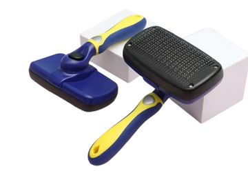 Tangle-Free Self-Cleaning Dog Brush